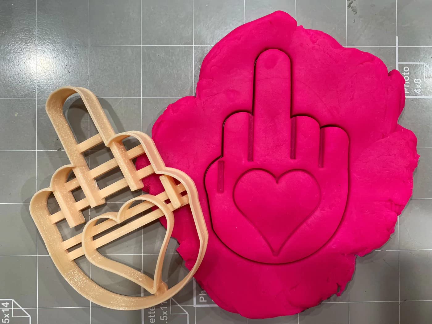 Middle Finger with Heart Imprint Cookie Cutter - Image 3