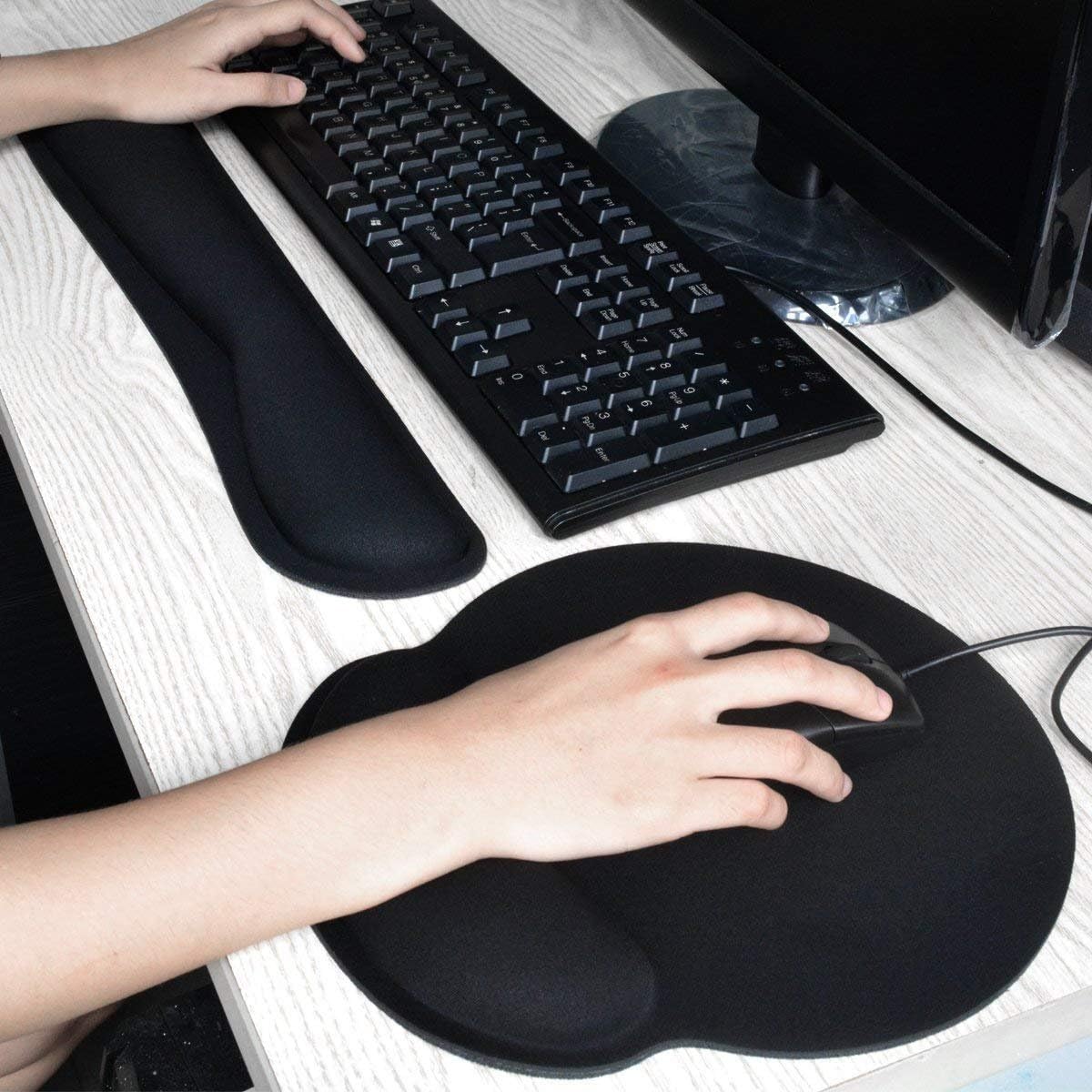 Ergonomic Mouse Pad - Wrist Support Pad with Pain Relief Memory Foam (Black) - Image 7