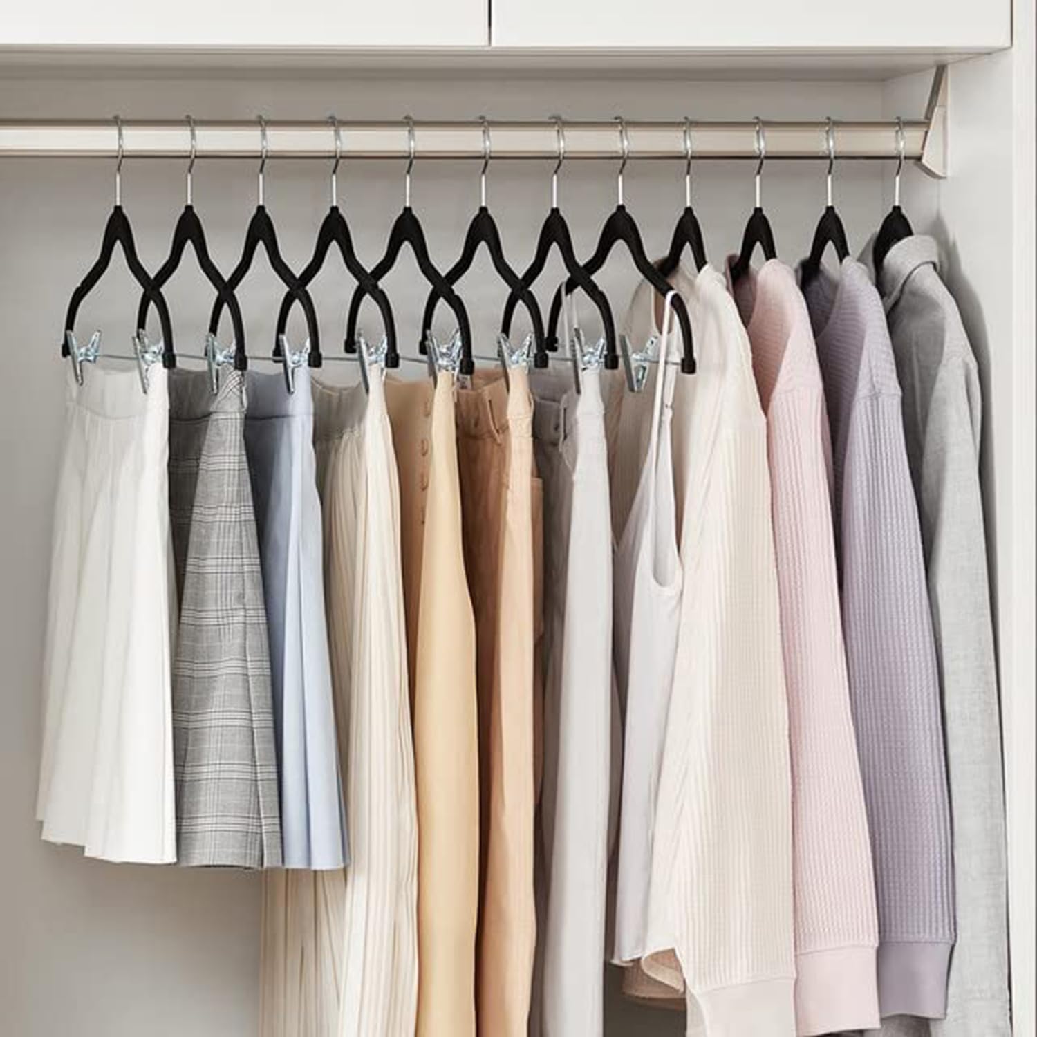 Velvet Clip Hangers 32-Pack - Black - Skirt, Shirt & Pant Hangers with Stainless - Image 9